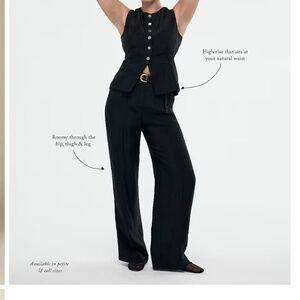 Essential wide-leg pant in textured satin